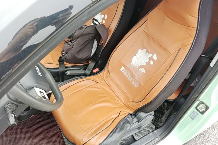 Used Chery QQ Ice Cream 2022 170km Sundae Phosphate Lithium-Ion Left Front Seat
