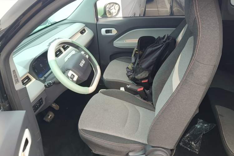 Used Chery QQ Ice Cream 2022 170km Sundae Phosphate Lithium-Ion Left Front Seat