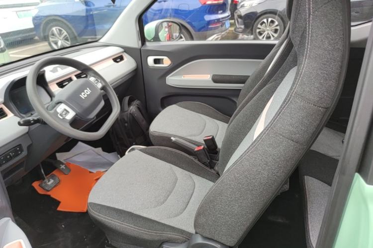 Used Chery QQ Ice Cream 2022 170km Sundae Phosphate Lithium-Ion Left Front Seat