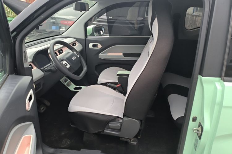 Used Chery QQ Ice Cream 2022 120km Conical Shape Lithium Iron Phosphate Left Front Seat