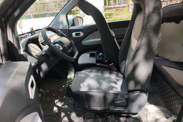 Used Chery QQ Ice Cream 2022 170km Sundae Phosphate Lithium-Ion Left Front Seat