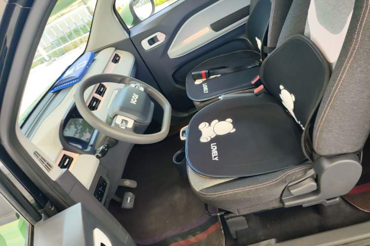 Used Chery QQ Ice Cream 2022 120km Conical Shape Lithium Iron Phosphate Left Front Seat
