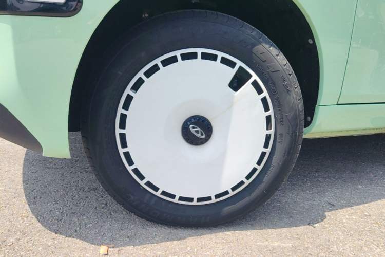 Used Chery QQ Ice Cream 2022 170km Sundae Phosphate Lithium-Ion Left Front Wheel Hub