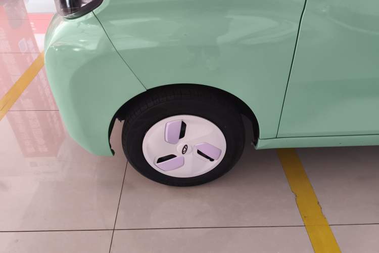 Used Chery QQ Ice Cream 2022 170km Sundae Phosphate Lithium-Ion Left Front Wheel Hub