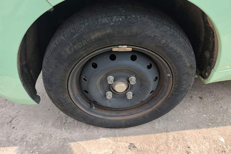 Used Chery QQ Ice Cream 2022 170km Sundae Phosphate Lithium-Ion Left Front Wheel Hub