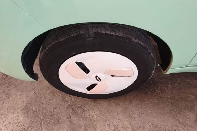 Used Chery QQ Ice Cream 2022 170km Sundae Phosphate Lithium-Ion Left Front Wheel Hub