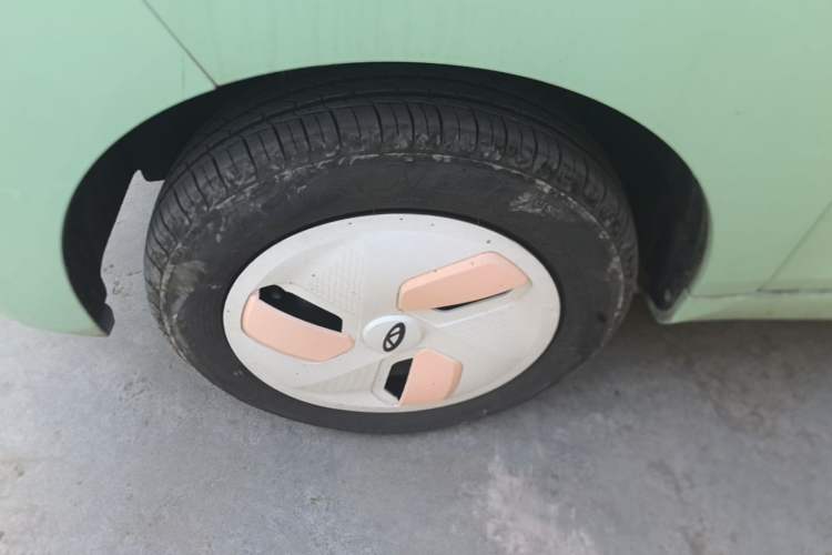 Used Chery QQ Ice Cream 2022 120km Conical Shape Lithium Iron Phosphate Left Front Wheel Hub