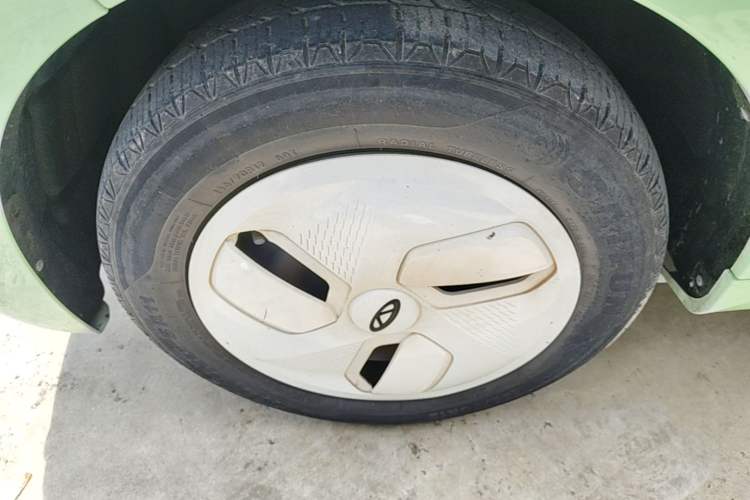 Used Chery QQ Ice Cream 2022 170km Sundae Phosphate Lithium-Ion Left Front Wheel Hub