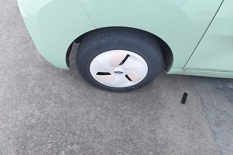 Used Chery QQ Ice Cream 2022 170km Sundae Phosphate Lithium-Ion Left Front Wheel Hub