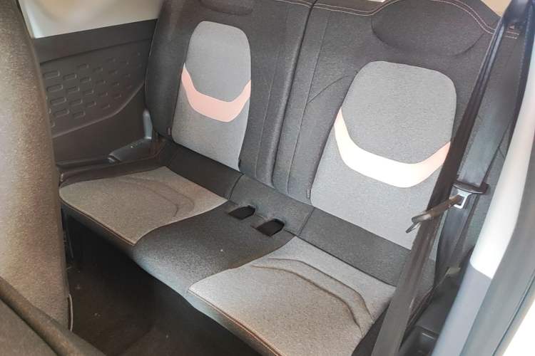 Used Chery QQ Ice Cream 2022 170km Sundae Phosphate Lithium-Ion Left Rear Seat