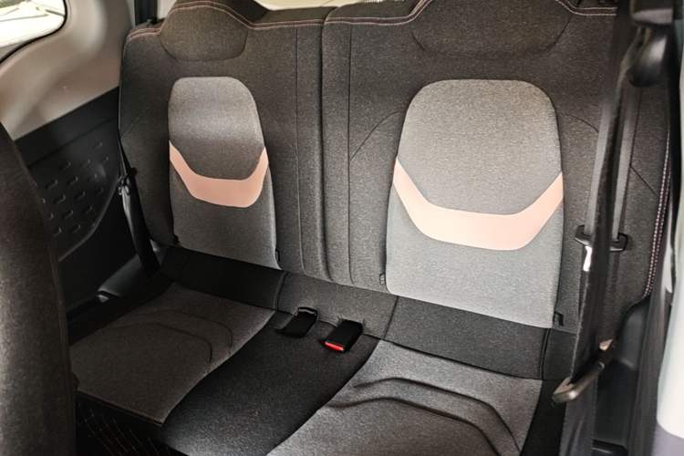 Used Chery QQ Ice Cream 2022 170km Sundae Phosphate Lithium-Ion Left Rear Seat