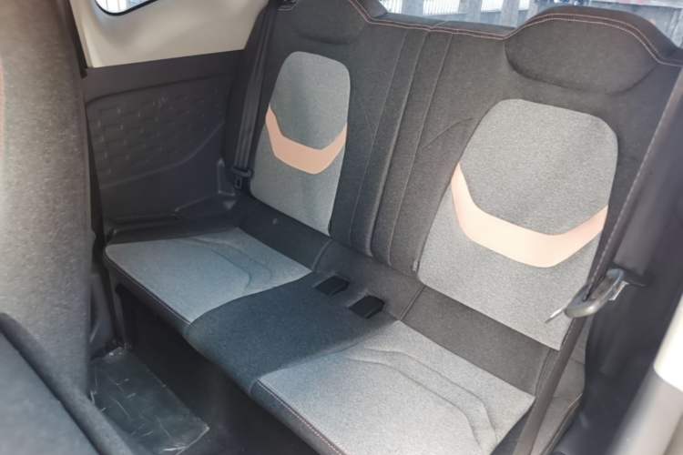 Used Chery QQ Ice Cream 2022 170km Sundae Ternary Lithium Left Rear Seat