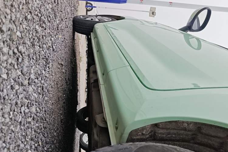 Used Chery QQ Ice Cream 2022 170km Sundae Phosphate Lithium-Ion Left Side Sill