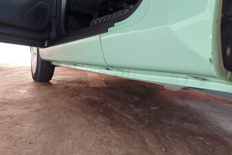 Used Chery QQ Ice Cream 2022 170km Sundae Phosphate Lithium-Ion Left Side Sill