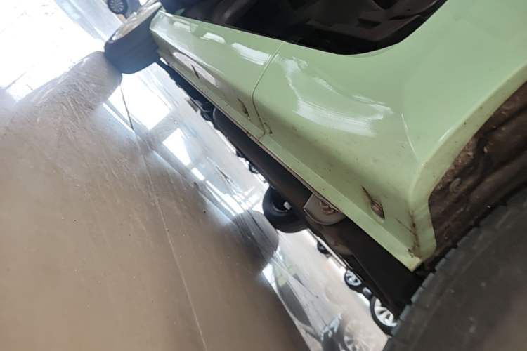 Used Chery QQ Ice Cream 2022 120km Conical Shape Lithium Iron Phosphate Left Side Sill