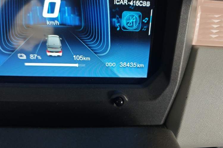 Used Chery QQ Ice Cream 2022 120km Conical Shape Lithium Iron Phosphate Odometer Close Up