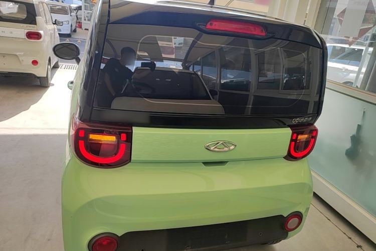 Used Chery QQ Ice Cream 2022 170km Sundae Phosphate Lithium-Ion Rear
