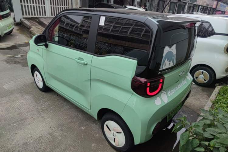 Used Chery QQ Ice Cream 2022 120km Conical Shape Lithium Iron Phosphate Rear Left 45 Deg