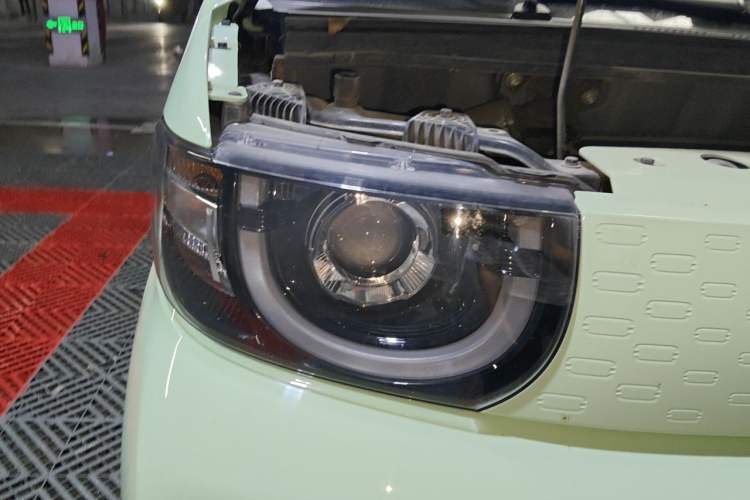 Used Chery QQ Ice Cream 2022 120km Conical Shape Lithium Iron Phosphate Right Front Headlight