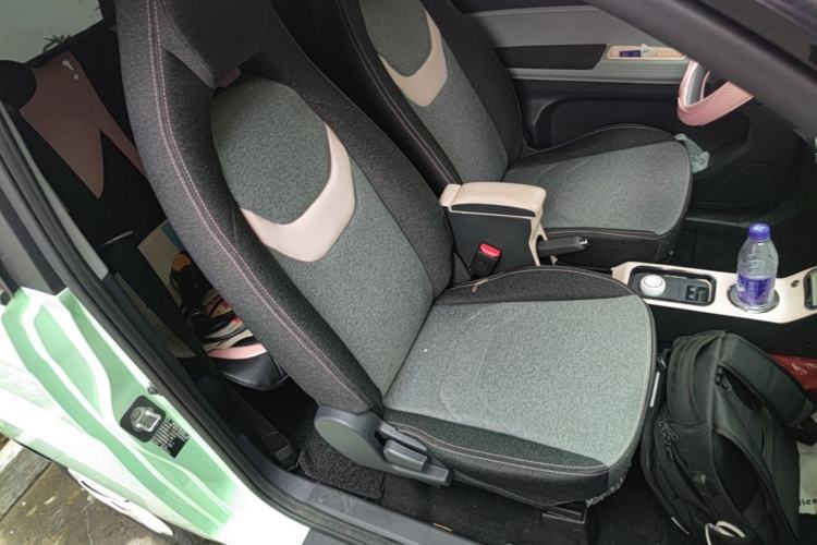Used Chery QQ Ice Cream 2022 120km Conical Shape Lithium Iron Phosphate Right Front Seat