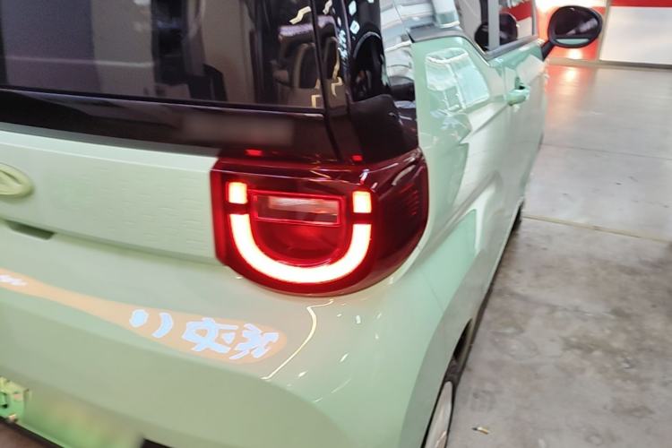 Used Chery QQ Ice Cream 2022 170km Sundae Phosphate Lithium-Ion Right Rear Taillight