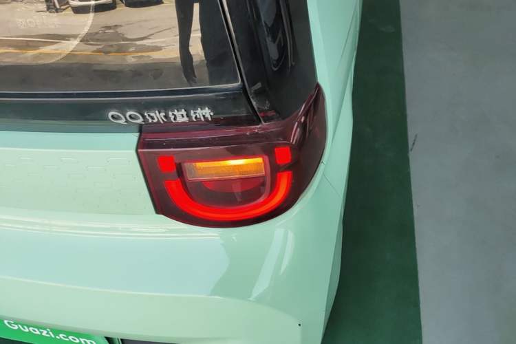 Used Chery QQ Ice Cream 2022 170km Sundae Phosphate Lithium-Ion Right Rear Taillight