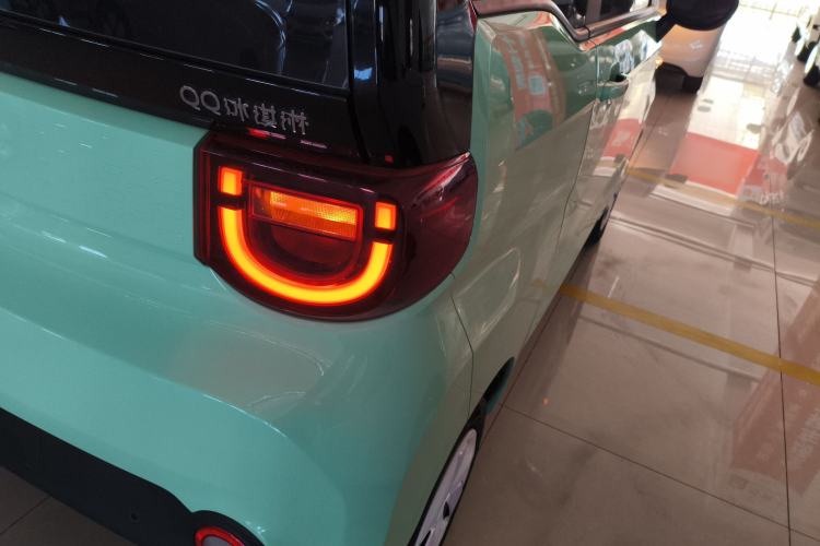 Used Chery QQ Ice Cream 2022 170km Sundae Phosphate Lithium-Ion Right Rear Taillight