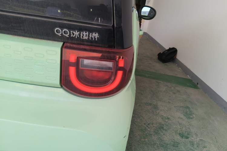 Used Chery QQ Ice Cream 2022 170km Sundae Phosphate Lithium-Ion Right Rear Taillight