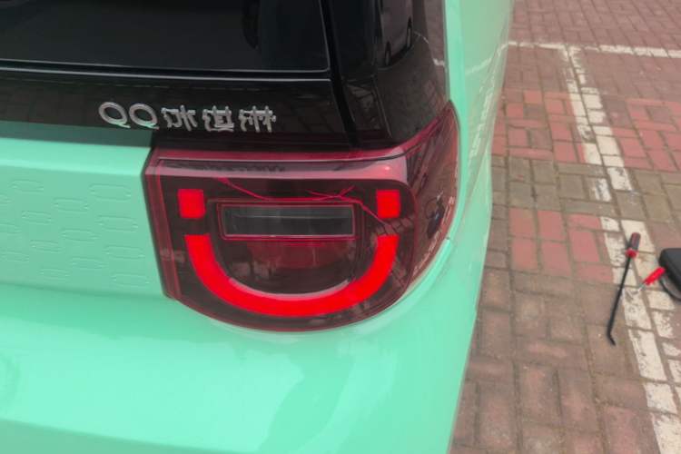 Used Chery QQ Ice Cream 2022 170km Sundae Phosphate Lithium-Ion Right Rear Taillight