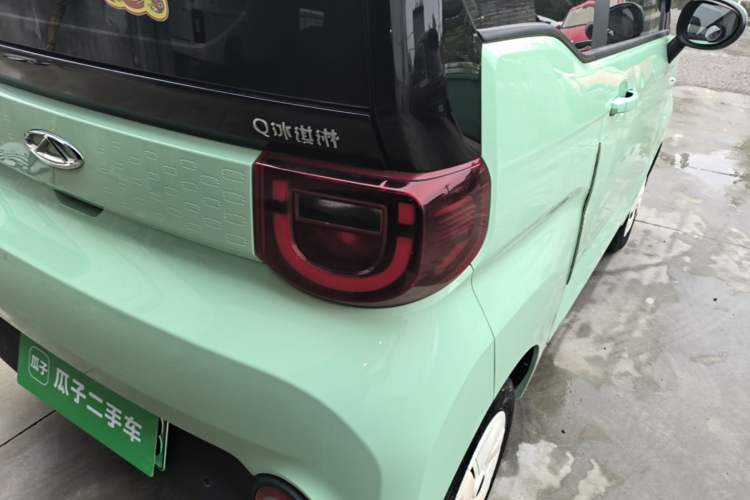 Used Chery QQ Ice Cream 2022 120km Conical Shape Lithium Iron Phosphate Right Rear Taillight