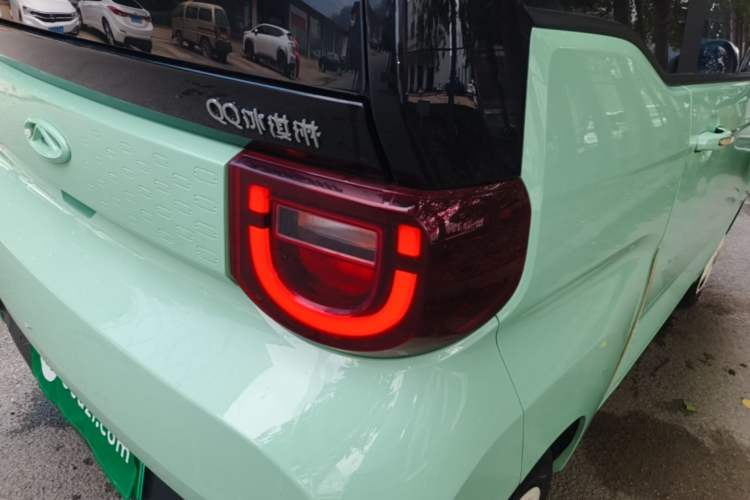 Used Chery QQ Ice Cream 2022 170km Sundae Ternary Lithium Right Rear Taillight