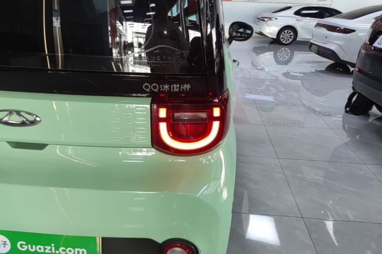 Used Chery QQ Ice Cream 2022 120km Conical Shape Lithium Iron Phosphate Right Rear Taillight