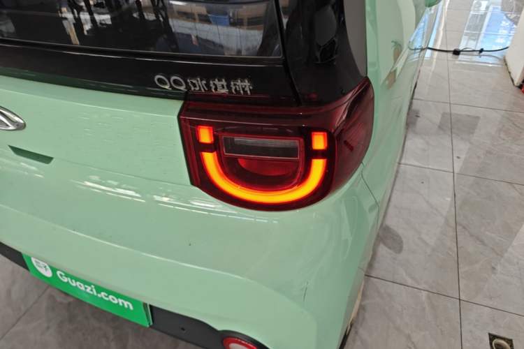 Used Chery QQ Ice Cream 2022 170km Sundae Phosphate Lithium-Ion Right Rear Taillight
