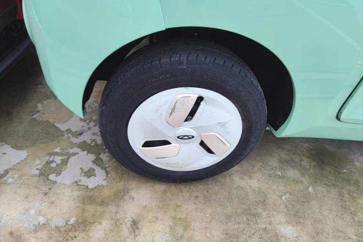 Used Chery QQ Ice Cream 2022 170km Sundae Phosphate Lithium-Ion Right Rear Wheel Hub
