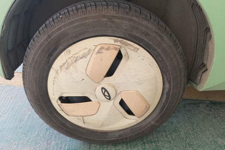Used Chery QQ Ice Cream 2022 170km Sundae Phosphate Lithium-Ion Right Rear Wheel Hub