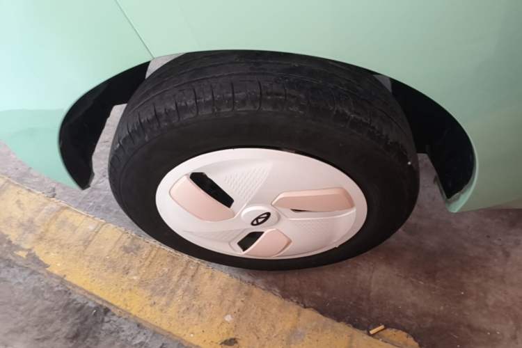 Used Chery QQ Ice Cream 2022 170km Sundae Phosphate Lithium-Ion Right Rear Wheel Hub