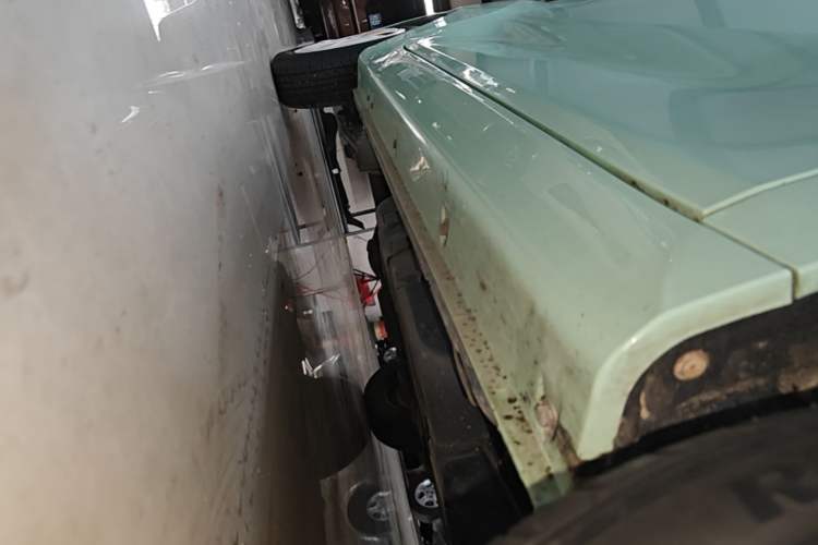 Used Chery QQ Ice Cream 2022 170km Sundae Phosphate Lithium-Ion Right Side Sill
