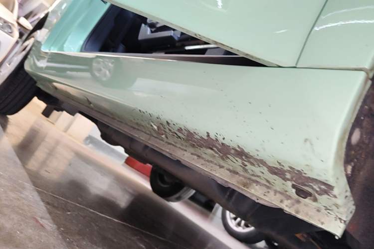 Used Chery QQ Ice Cream 2022 170km Sundae Phosphate Lithium-Ion Right Side Sill