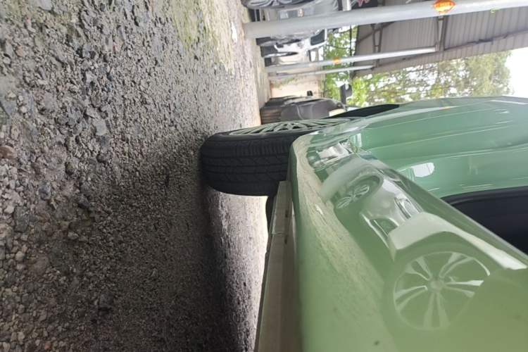 Used Chery QQ Ice Cream 2022 170km Sundae Phosphate Lithium-Ion Right Side Sill