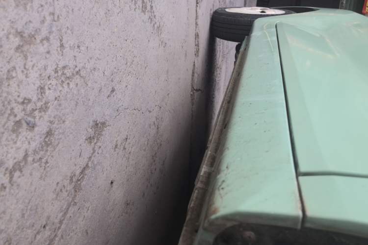 Used Chery QQ Ice Cream 2022 120km Conical Shape Lithium Iron Phosphate Right Side Sill