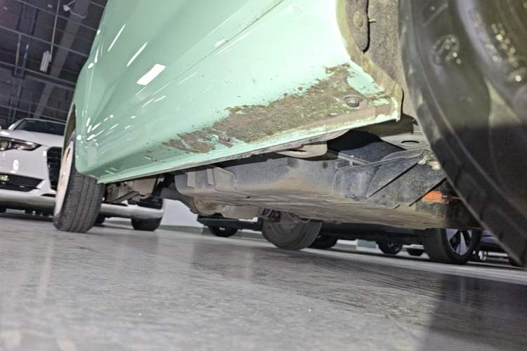 Used Chery QQ Ice Cream 2022 170km Sundae Phosphate Lithium-Ion Right Side Sill