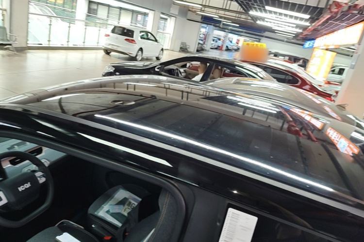Used Chery QQ Ice Cream 2022 170km Sundae Phosphate Lithium-Ion Roof