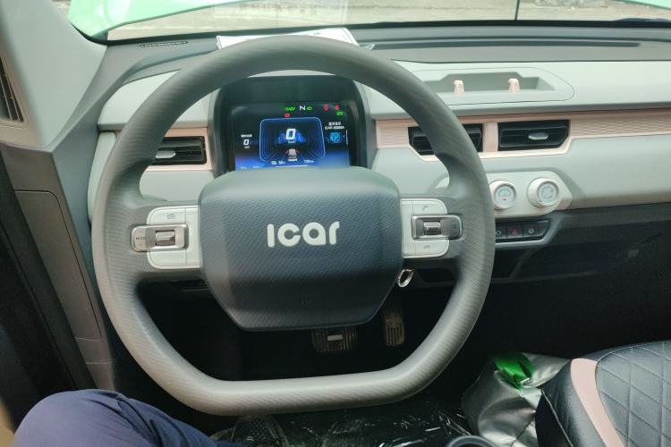 Used Chery QQ Ice Cream 2022 170km Sundae Phosphate Lithium-Ion Steering Wheel