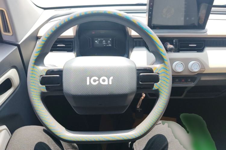 Used Chery QQ Ice Cream 2022 170km Sundae Phosphate Lithium-Ion Steering Wheel
