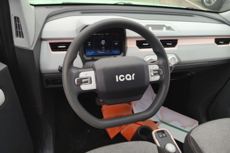 Used Chery QQ Ice Cream 2022 170km Sundae Phosphate Lithium-Ion Steering Wheel