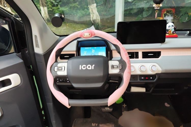 Used Chery QQ Ice Cream 2022 170km Sundae Phosphate Lithium-Ion Steering Wheel