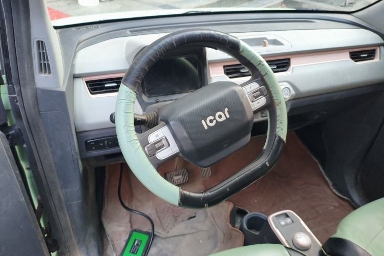 Used Chery QQ Ice Cream 2022 120km Milkshake Phosphate Lithium-Iron Steering Wheel