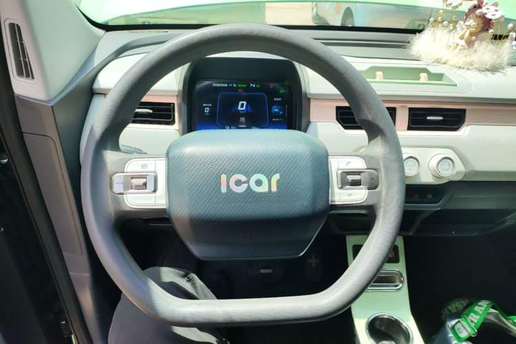 Used Chery QQ Ice Cream 2022 170km Sundae Phosphate Lithium-Ion Steering Wheel