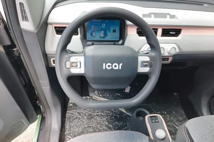 Used Chery QQ Ice Cream 2022 170km Sundae Ternary Lithium Steering Wheel
