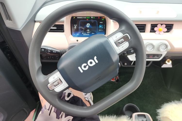 Used Chery QQ Ice Cream 2022 170km Sundae Phosphate Lithium-Ion Steering Wheel